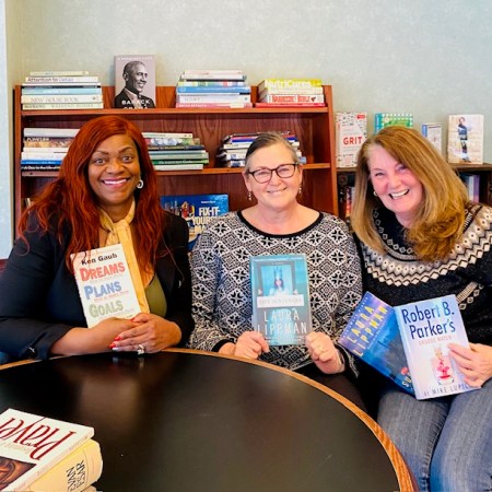 Success Won’t Wait Expands Mini Library at New Castle County Building